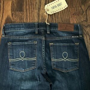 sofia boot lucky jeans brand new!